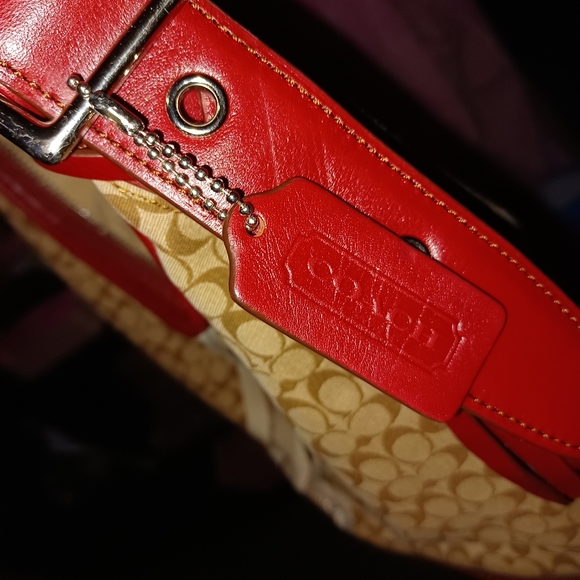 Coach purse - Picture 6 of 9